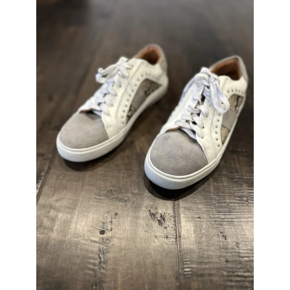 Steve Madden Annita Sneaker Leather‎ Reptile Snakeskin Studs 8 Tennis Shoe